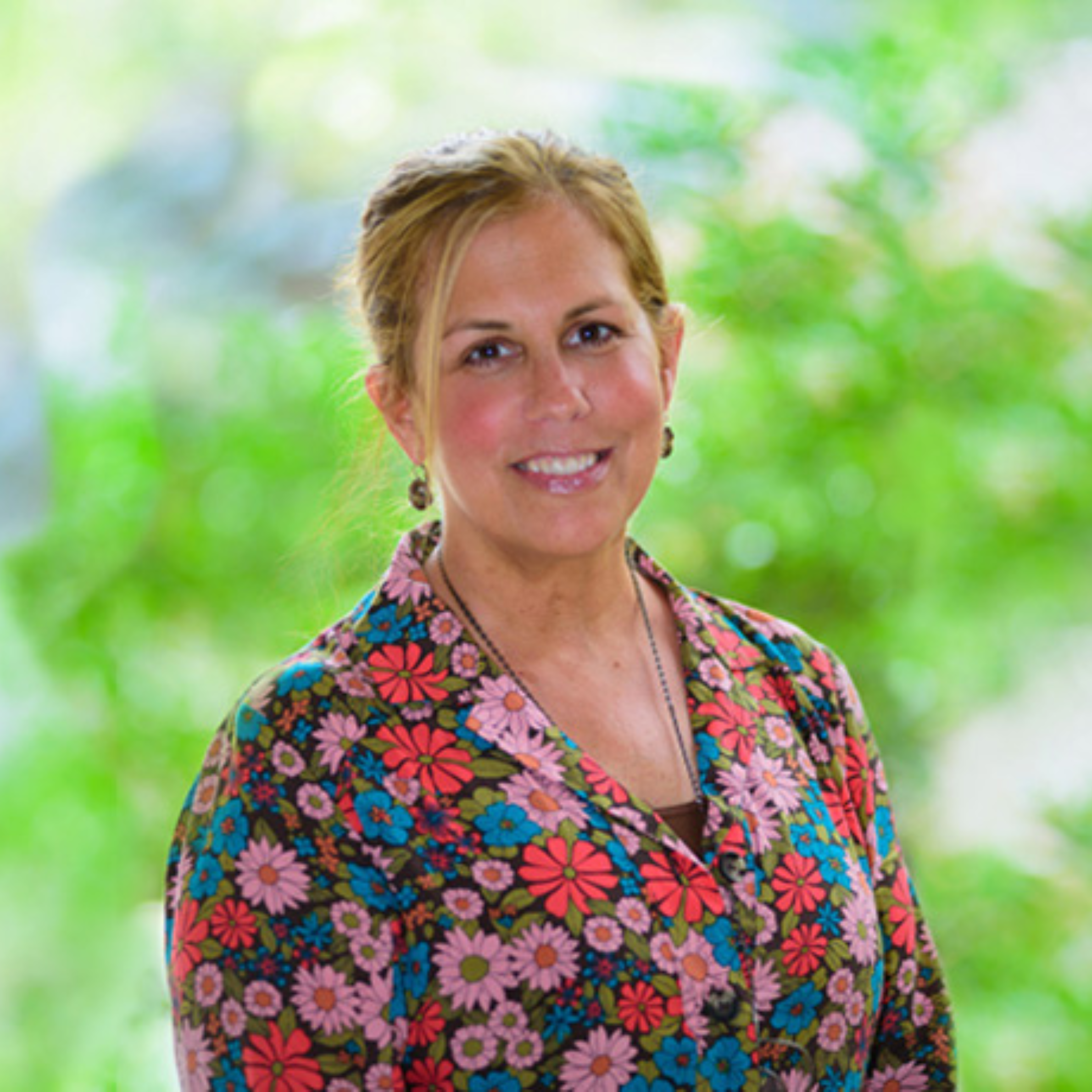 a profile photo of Suzanne Galella